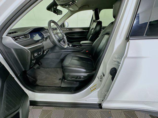 used 2023 Jeep Grand Cherokee car, priced at $25,487