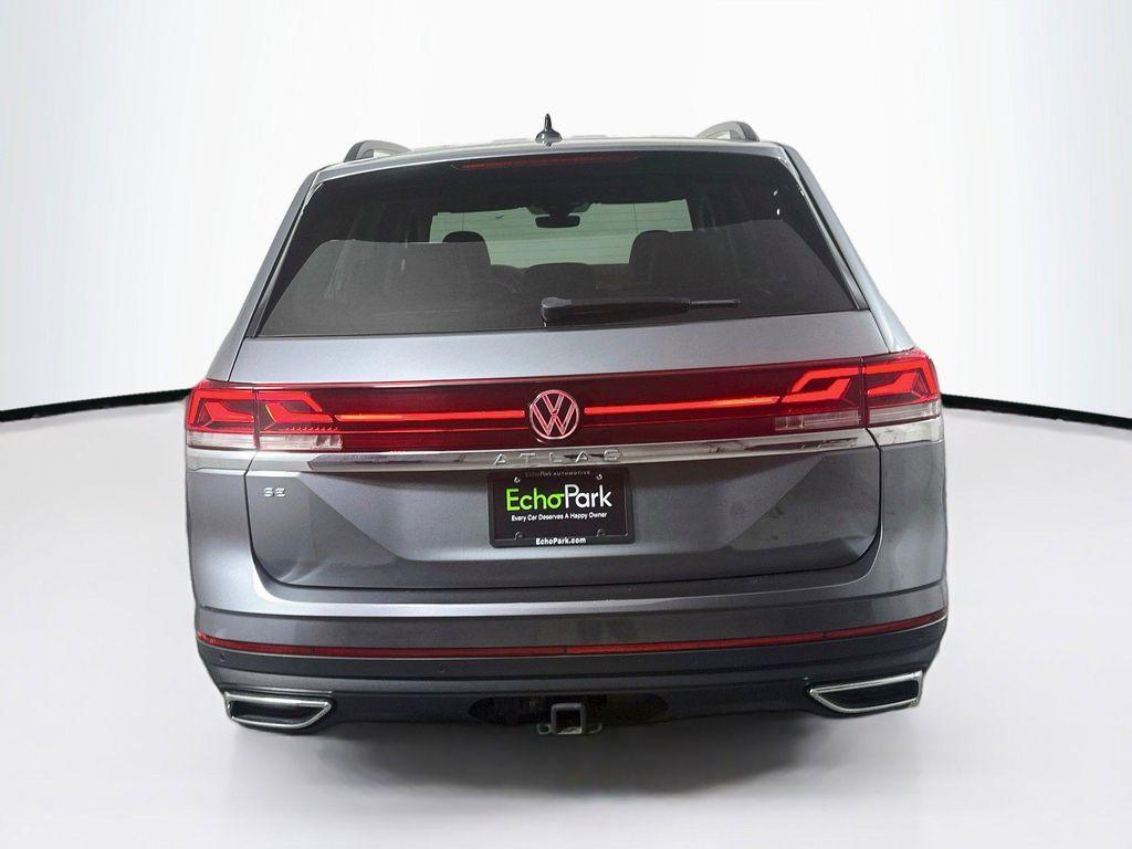 used 2025 Volkswagen Atlas car, priced at $30,722