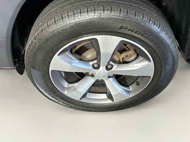 used 2022 Jeep Cherokee car, priced at $21,487