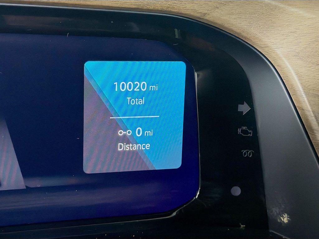 used 2026 Volkswagen Atlas car, priced at $35,412