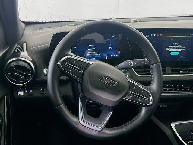 used 2025 Chevrolet Equinox car, priced at $24,987