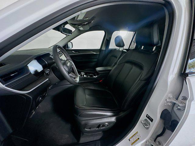 used 2023 Jeep Grand Cherokee car, priced at $29,497