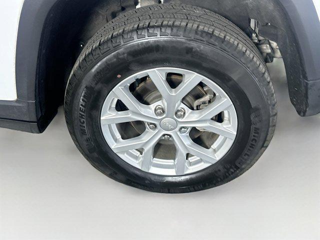 used 2023 Jeep Grand Cherokee car, priced at $29,497