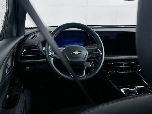 used 2025 Chevrolet Traverse car, priced at $32,487