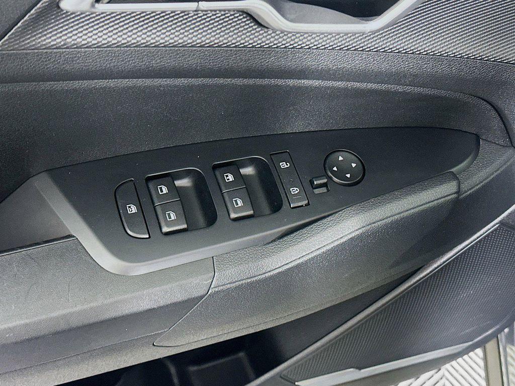 used 2025 Kia Sportage car, priced at $22,221