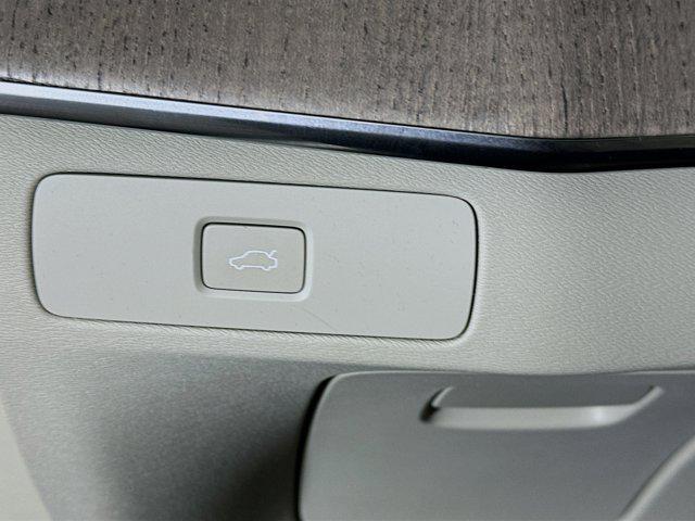 used 2024 Volvo XC90 car, priced at $35,987