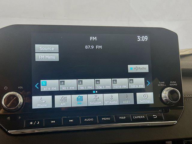 used 2024 Mitsubishi Outlander car, priced at $21,597