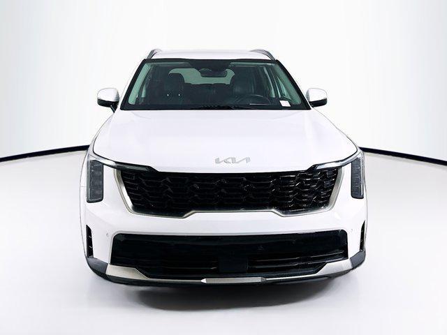 used 2024 Kia Sorento car, priced at $23,987