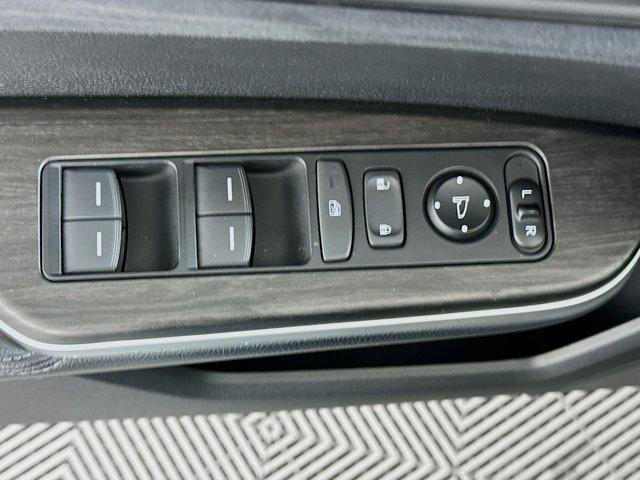 used 2020 Honda Clarity Plug-In Hybrid car, priced at $20,212