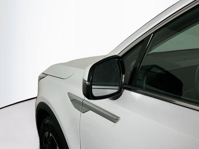 used 2024 Kia Sorento car, priced at $24,987