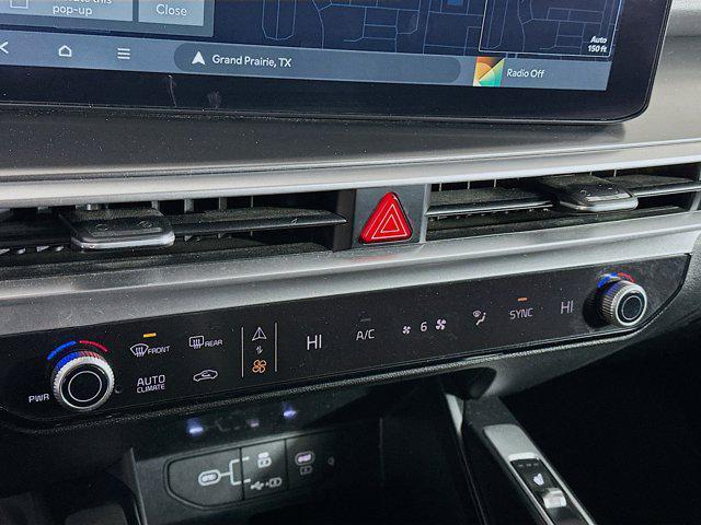 used 2024 Kia Sorento car, priced at $24,987