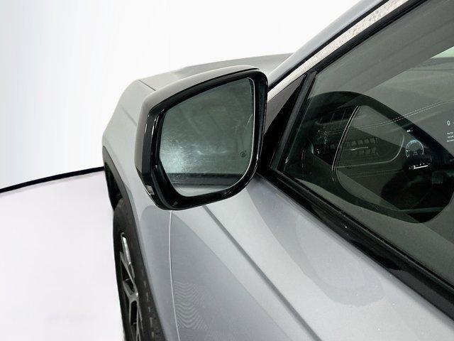 used 2024 Jeep Grand Cherokee L car, priced at $30,997