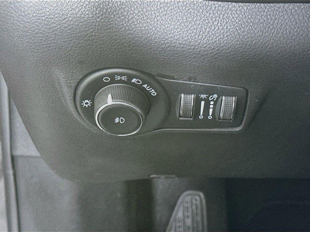 used 2022 Jeep Compass car, priced at $21,212