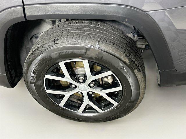 used 2024 Jeep Grand Cherokee L car, priced at $29,987