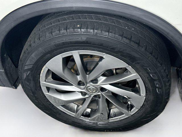 used 2015 Nissan Rogue car, priced at $9,496