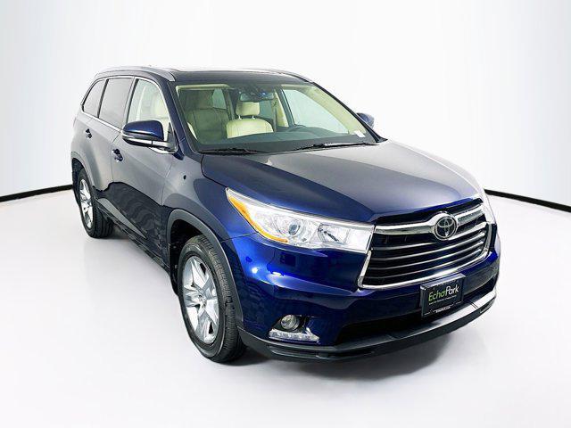 used 2015 Toyota Highlander car, priced at $18,787