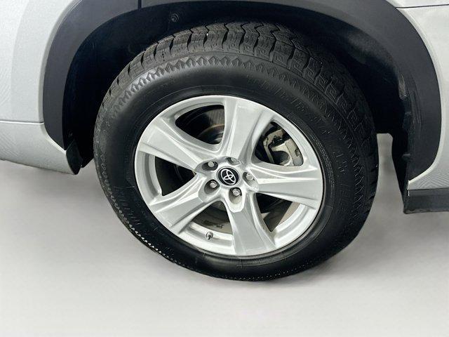 used 2023 Toyota Highlander car, priced at $27,987