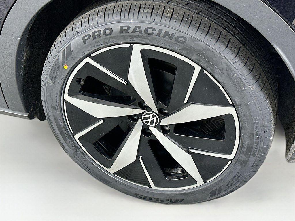 used 2023 Volkswagen ID.4 car, priced at $23,212