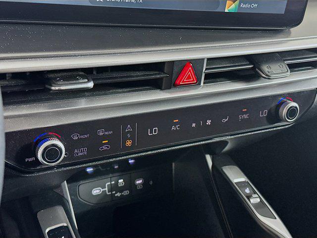 used 2024 Kia Sorento car, priced at $26,797