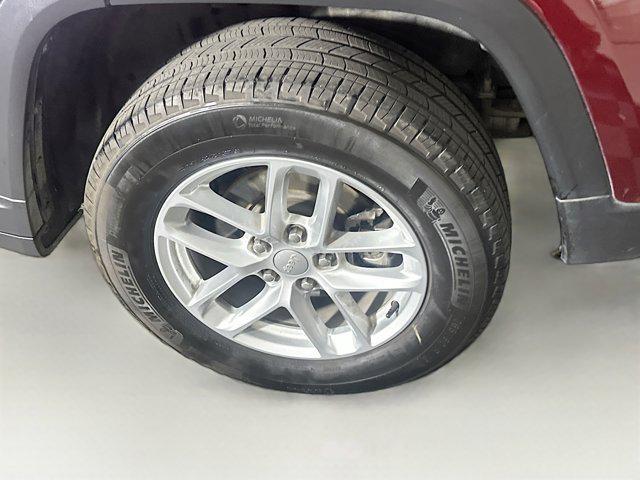 used 2024 Jeep Grand Cherokee car, priced at $24,987