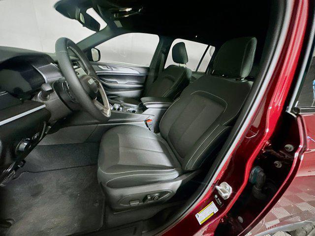 used 2024 Jeep Grand Cherokee car, priced at $24,987