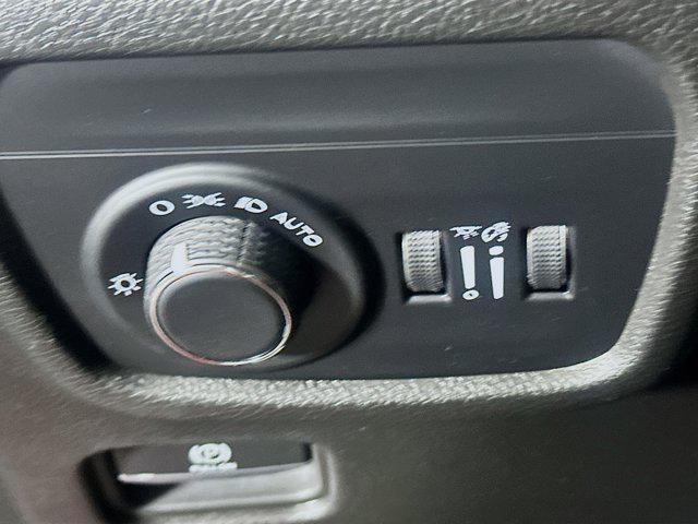 used 2024 Jeep Grand Cherokee car, priced at $24,987