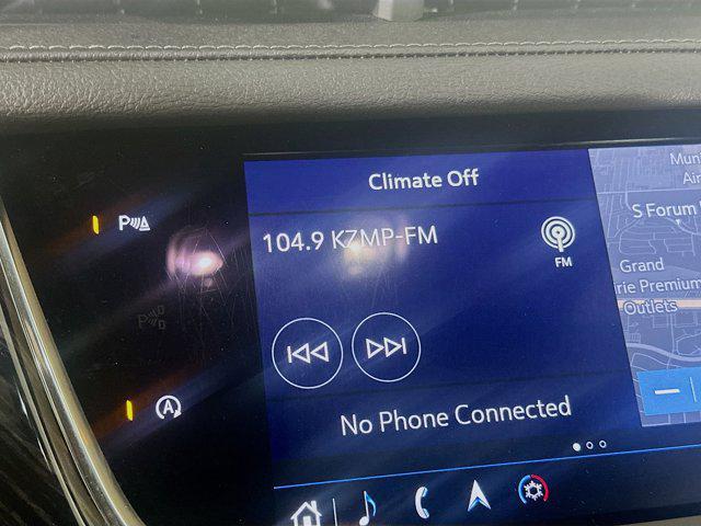 used 2025 Cadillac XT6 car, priced at $36,996