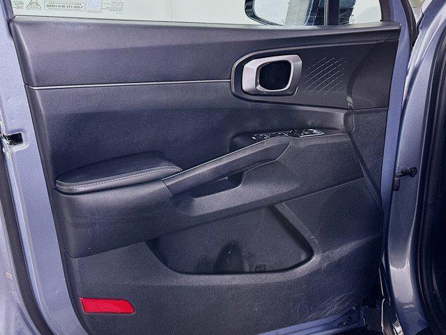 used 2025 Kia Sorento car, priced at $29,996