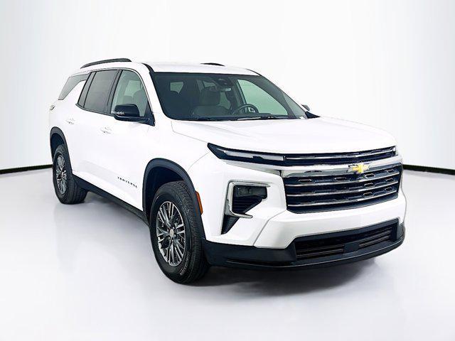 used 2025 Chevrolet Traverse car, priced at $32,687