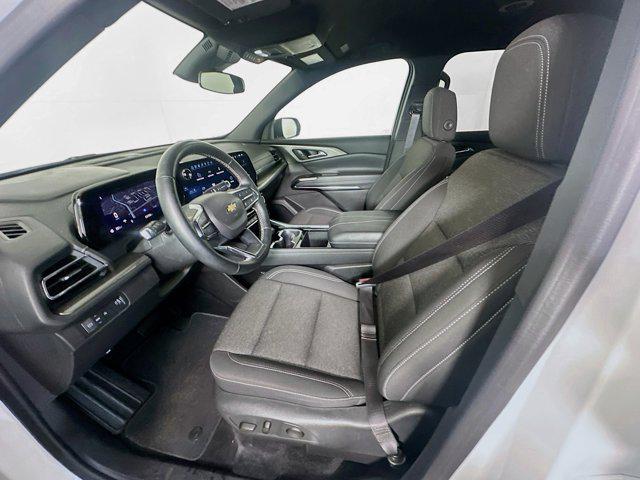 used 2025 Chevrolet Traverse car, priced at $31,697