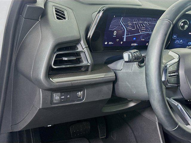 used 2025 Chevrolet Traverse car, priced at $31,697