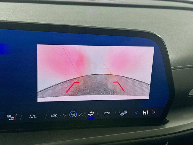 used 2025 Chevrolet Traverse car, priced at $31,697