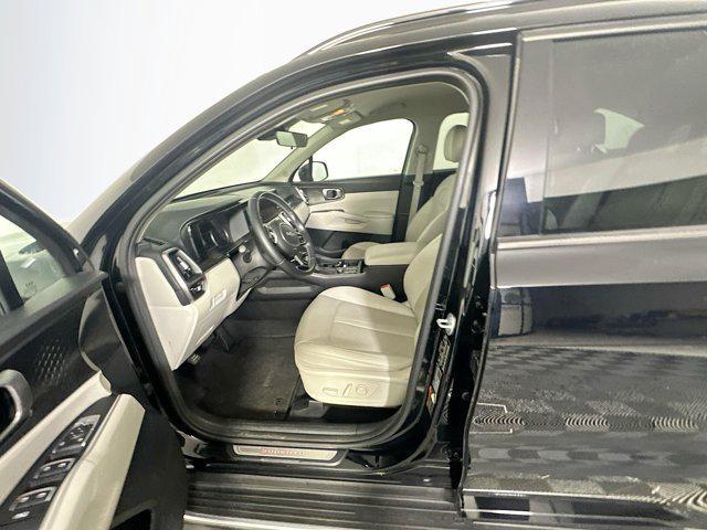 used 2023 Kia Sorento car, priced at $24,996