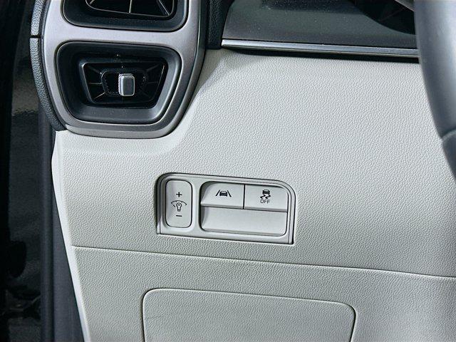 used 2023 Kia Sorento car, priced at $24,996