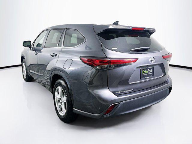 used 2023 Toyota Highlander car, priced at $27,987