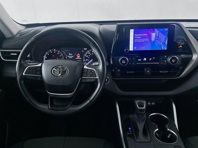used 2023 Toyota Highlander car, priced at $27,987
