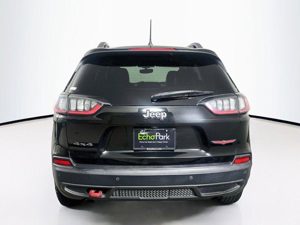 used 2020 Jeep Cherokee car, priced at $9,122