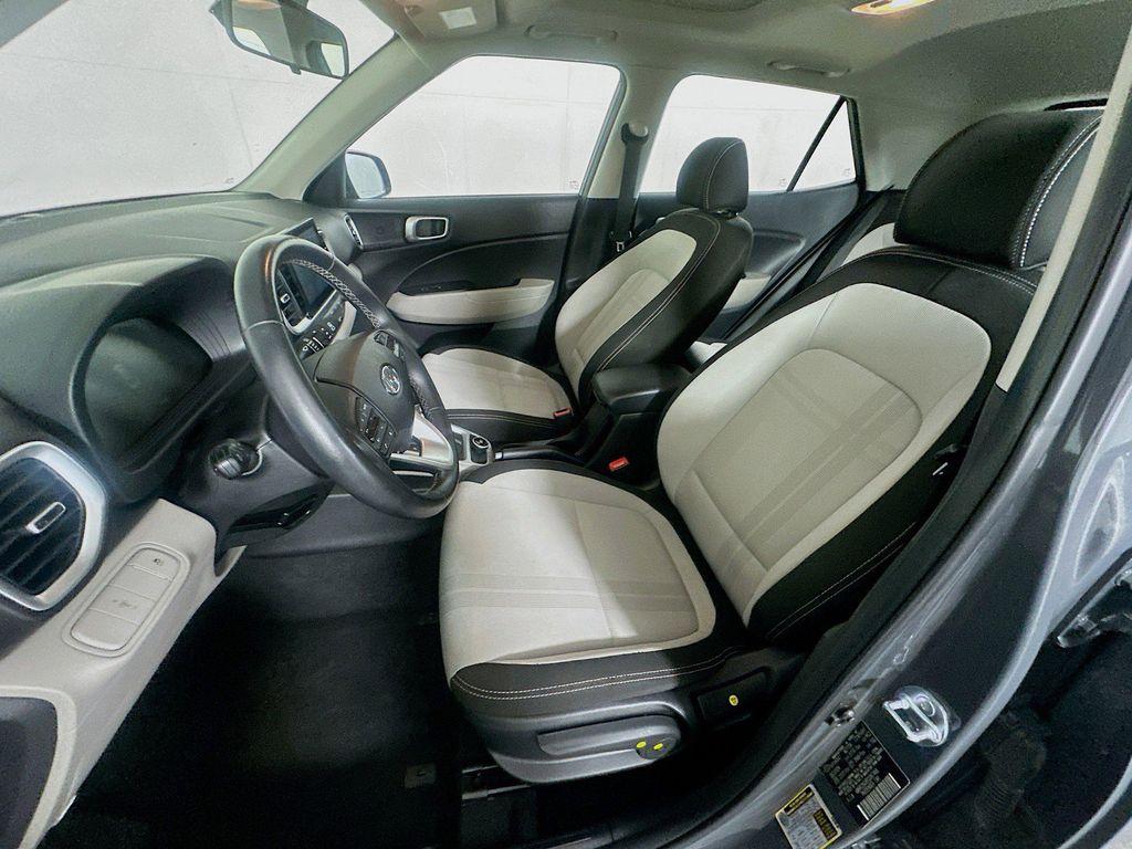 used 2025 Hyundai Venue car, priced at $18,221
