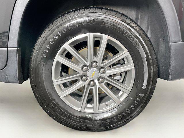 used 2023 Chevrolet Traverse car, priced at $21,487