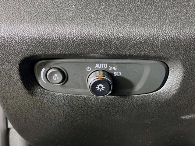 used 2023 Chevrolet Traverse car, priced at $21,487