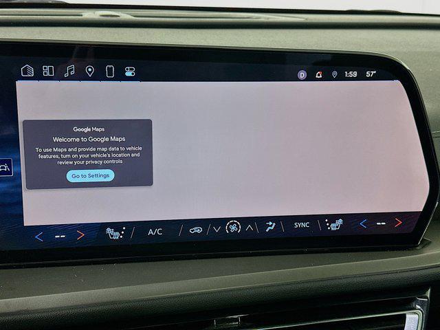 used 2025 Chevrolet Traverse car, priced at $33,987