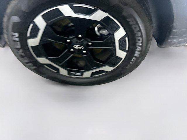 used 2025 Hyundai Santa Fe car, priced at $28,297