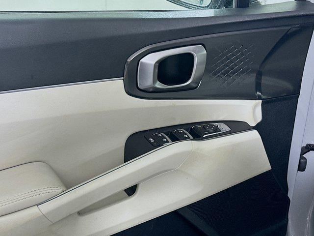 used 2025 Kia Sorento car, priced at $27,987