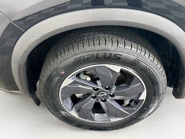used 2024 Nissan Rogue car, priced at $17,487