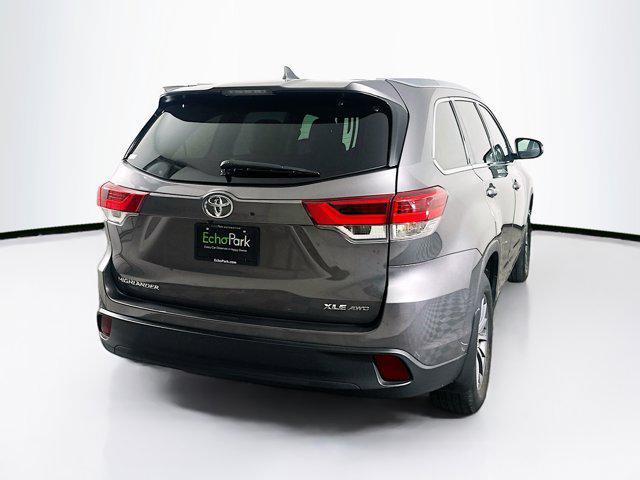 used 2019 Toyota Highlander car, priced at $27,996