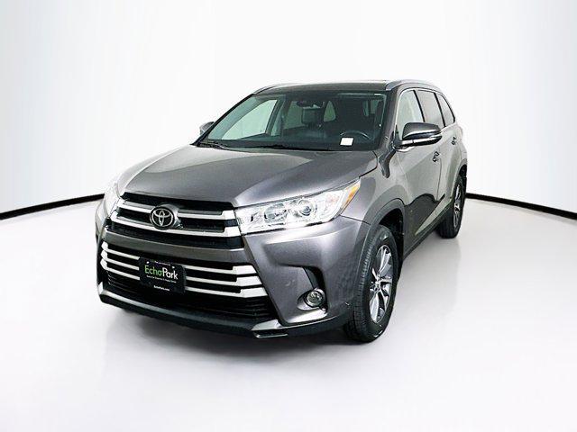 used 2019 Toyota Highlander car, priced at $27,996