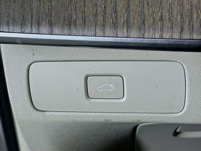 used 2024 Volvo XC90 car, priced at $37,996