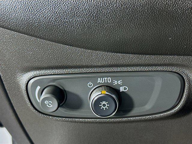 used 2022 Chevrolet Equinox car, priced at $17,987