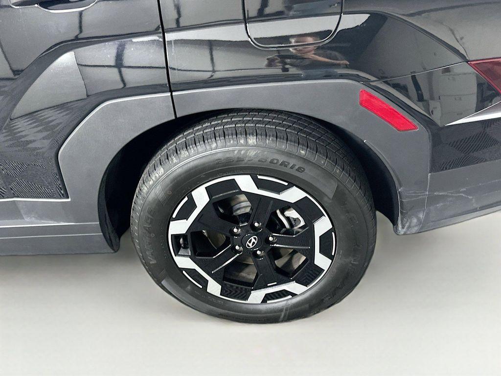 used 2025 Hyundai Santa Fe car, priced at $27,712