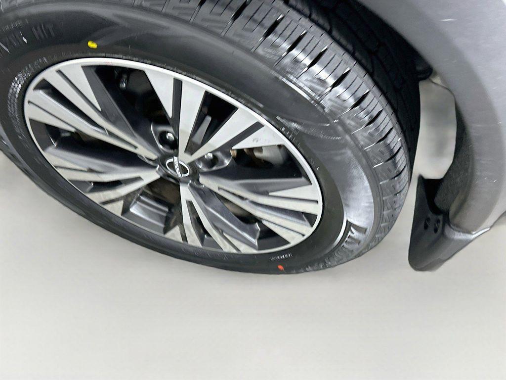used 2023 Nissan Rogue car, priced at $22,212